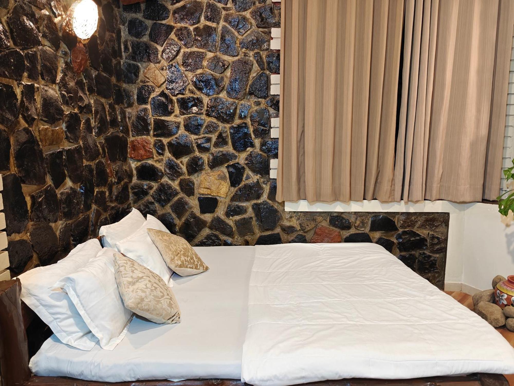 Achalaa Resort كولهابور المظهر الخارجي الصورة
