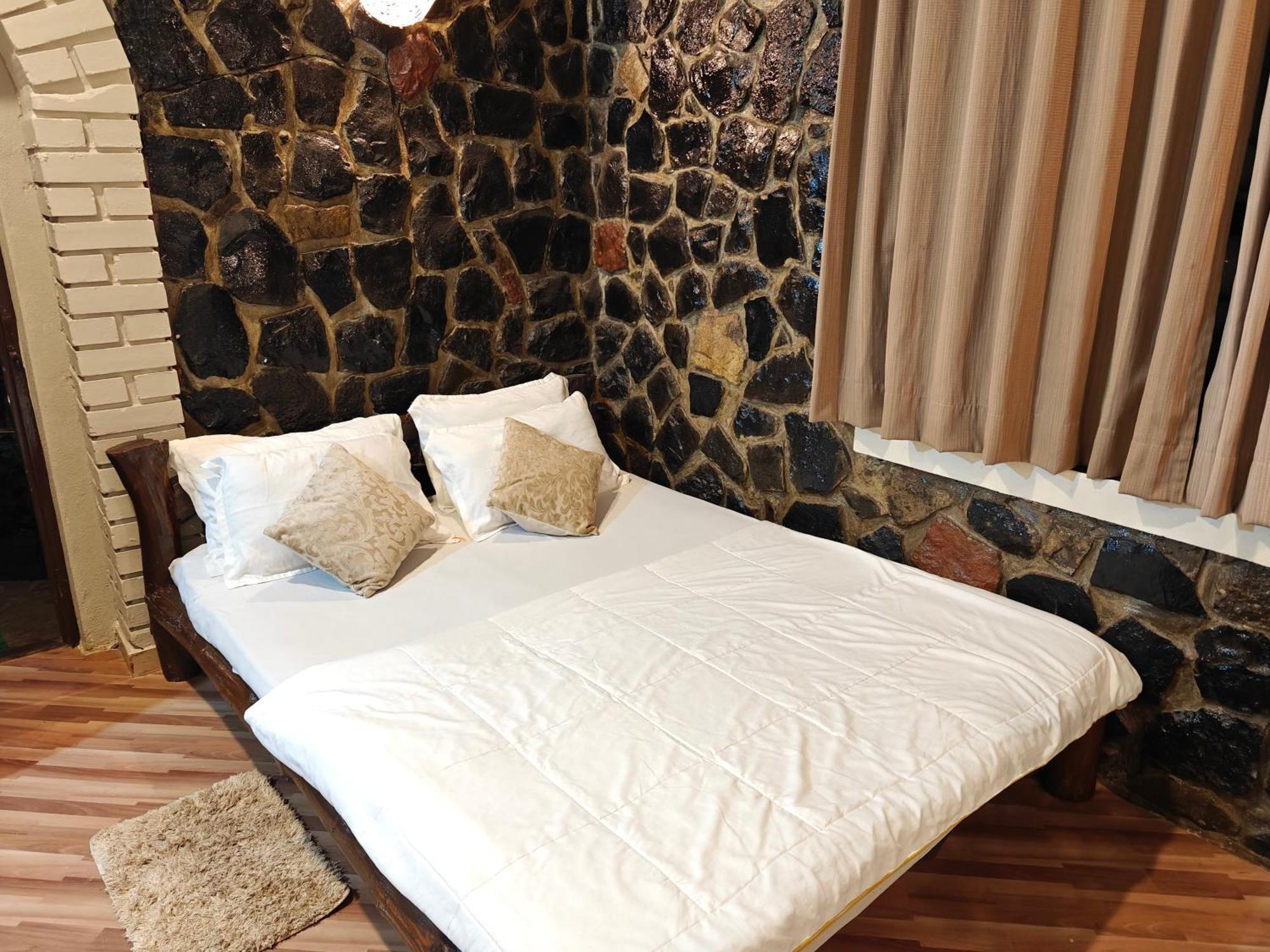 Achalaa Resort كولهابور المظهر الخارجي الصورة